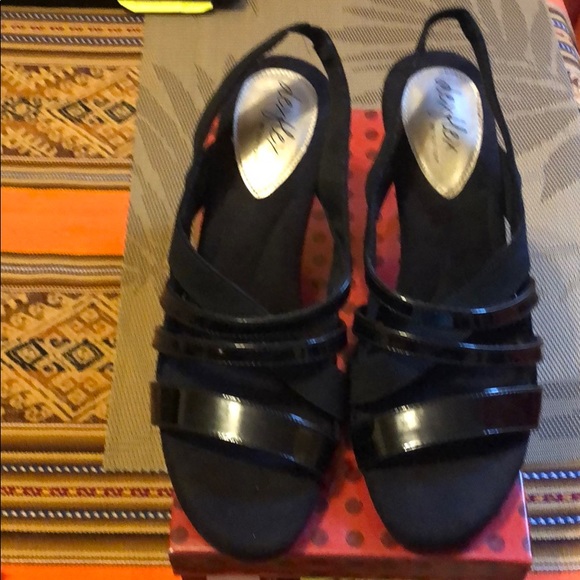 Black straps woman Open toe heels. - Picture 5 of 8